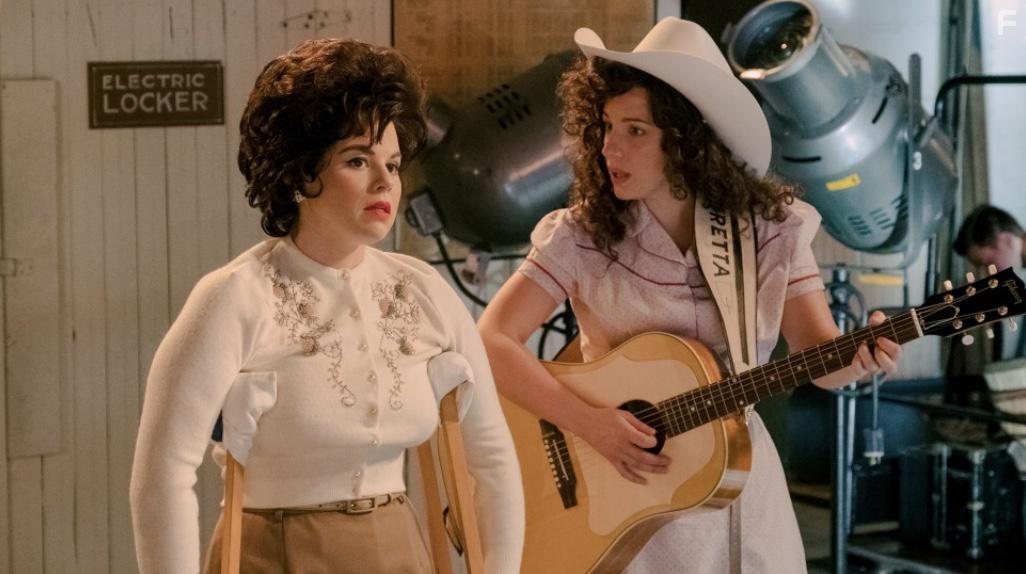 Megan Hilty and Jessie Mueller in Patsy & Loretta (2019)