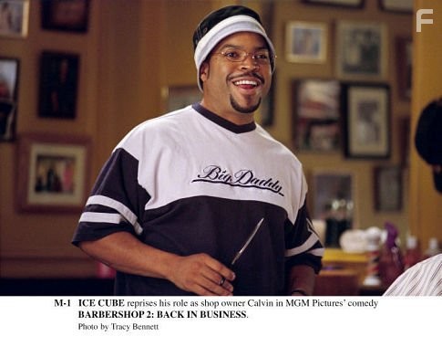 Ice Cube in Парикмахерская 2: Снова в деле (2004)