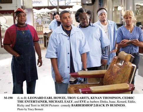 Troy Garity, Cedric the Entertainer, Kenan Thompson, Michael Ealy, Eve, and Leonard Earl Howze in Парикмахерская 2: Снова в деле (2004)