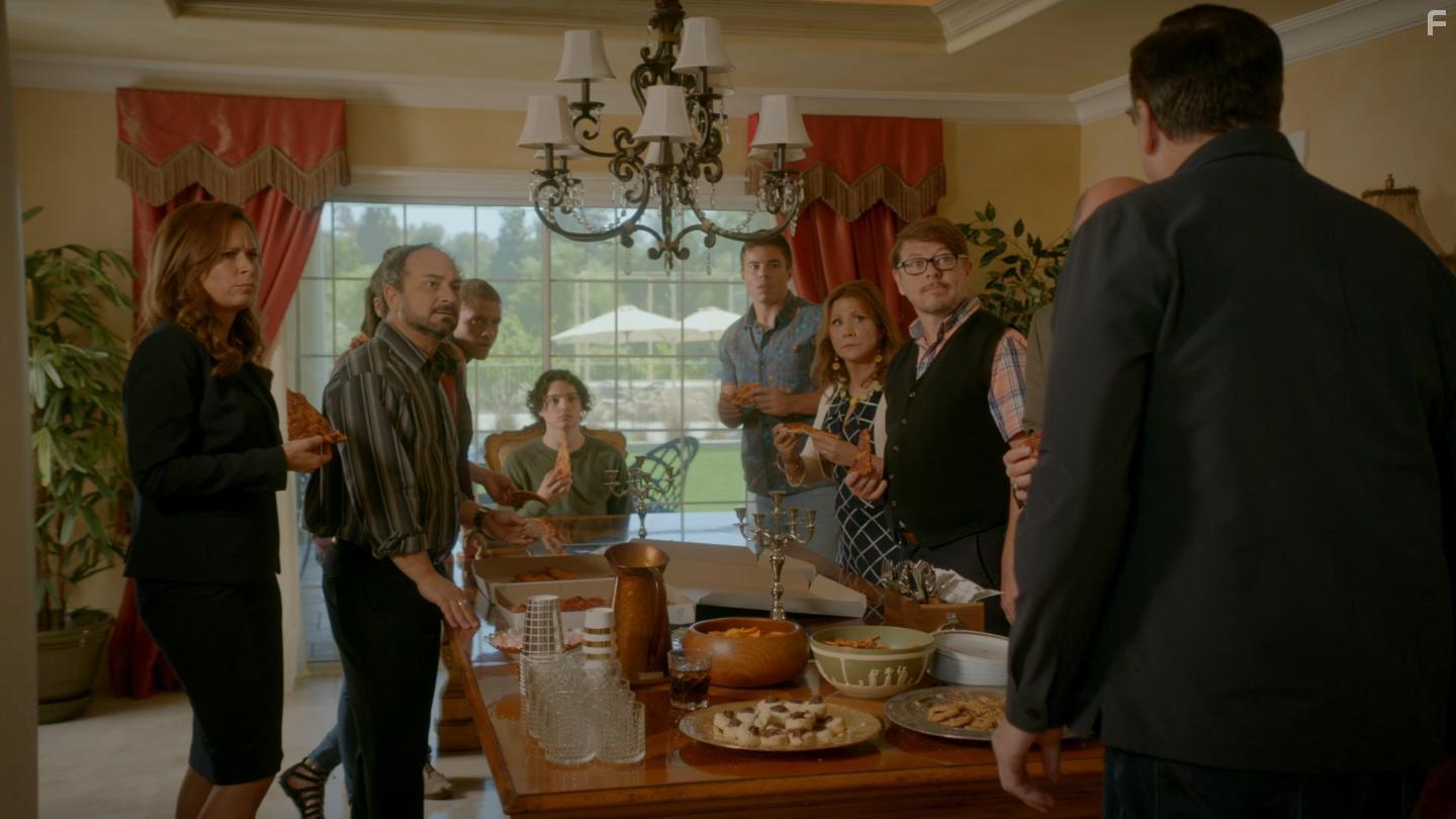 Kevin Pollak, Dave Foley, Cheri Oteri, Mary Lynn Rajskub, Bob Saget, Max Burkholder, David Hull, and Jonny Weston in Benjamin (2019)