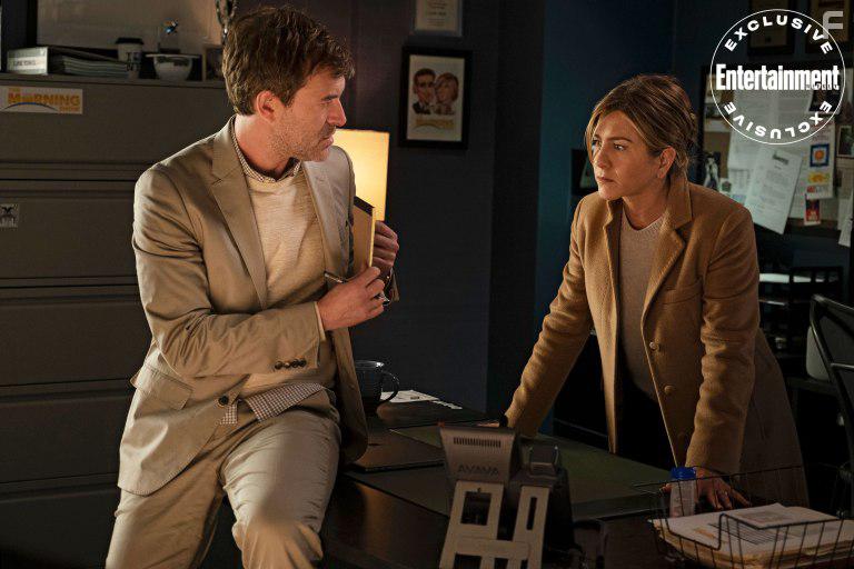 Jennifer Aniston and Mark Duplass in The Morning Show (2019)