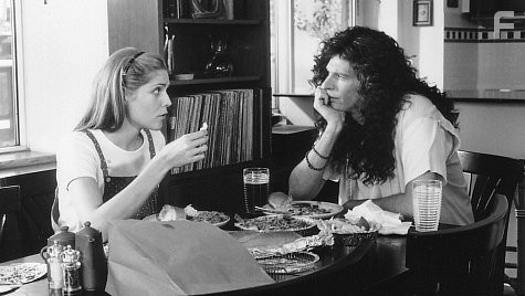 Howard Stern and Mary McCormack in Чaсти тела (1997)