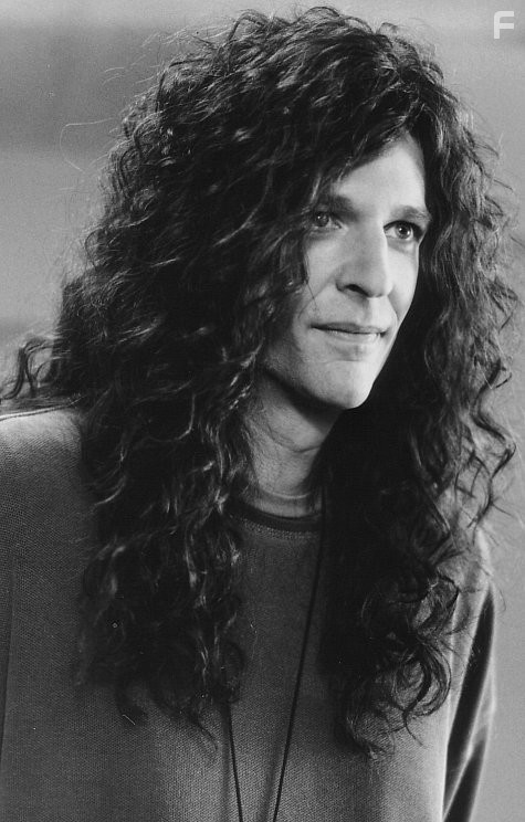 Howard Stern in Чaсти тела (1997)