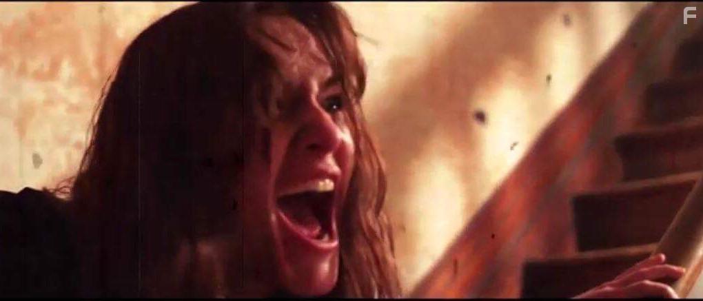 Eve Mauro in Crepitus (2018)