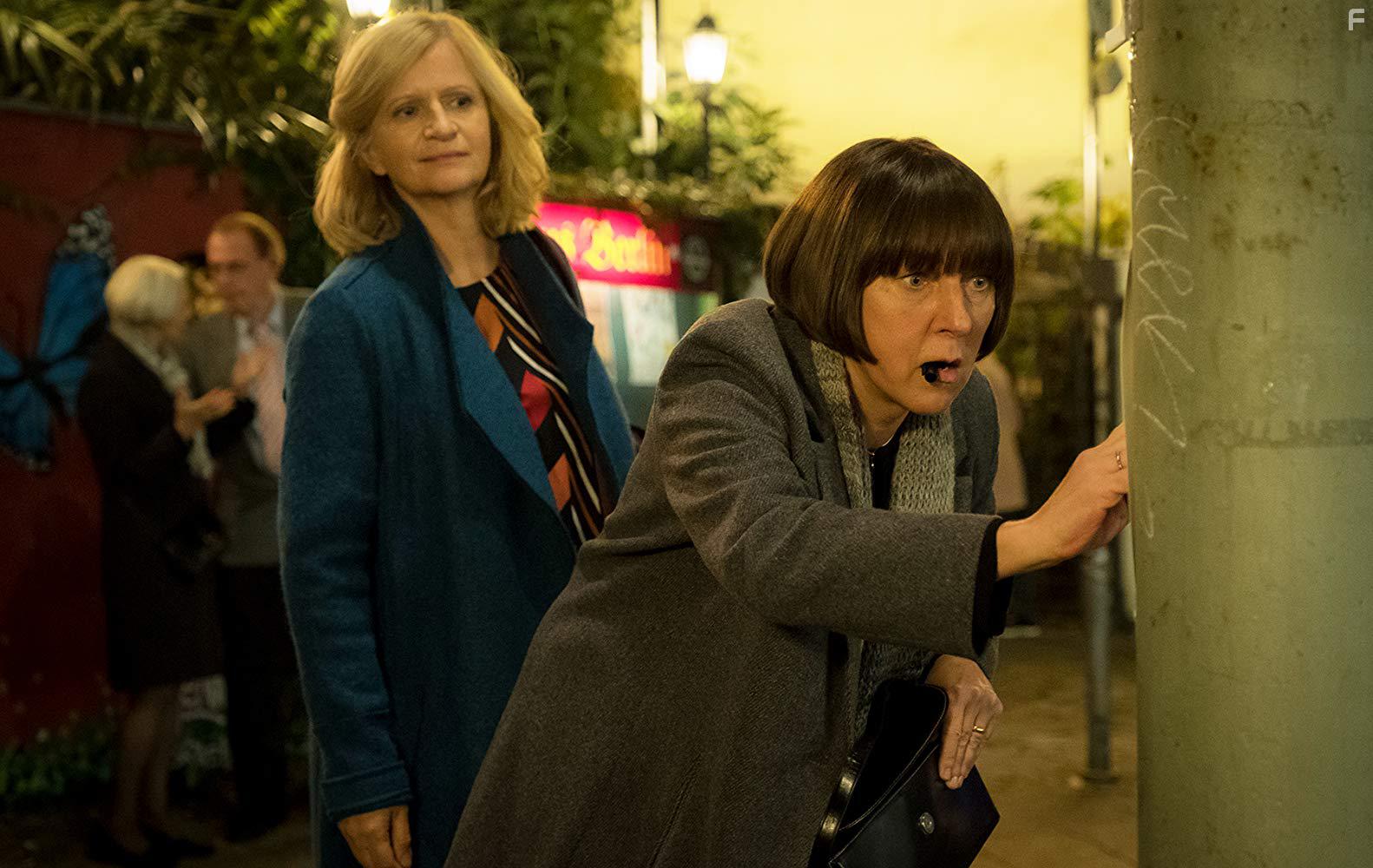 Мои соседи и их жирная собака