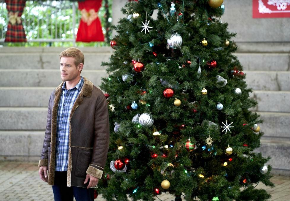 Kiss Me under Mistletoe