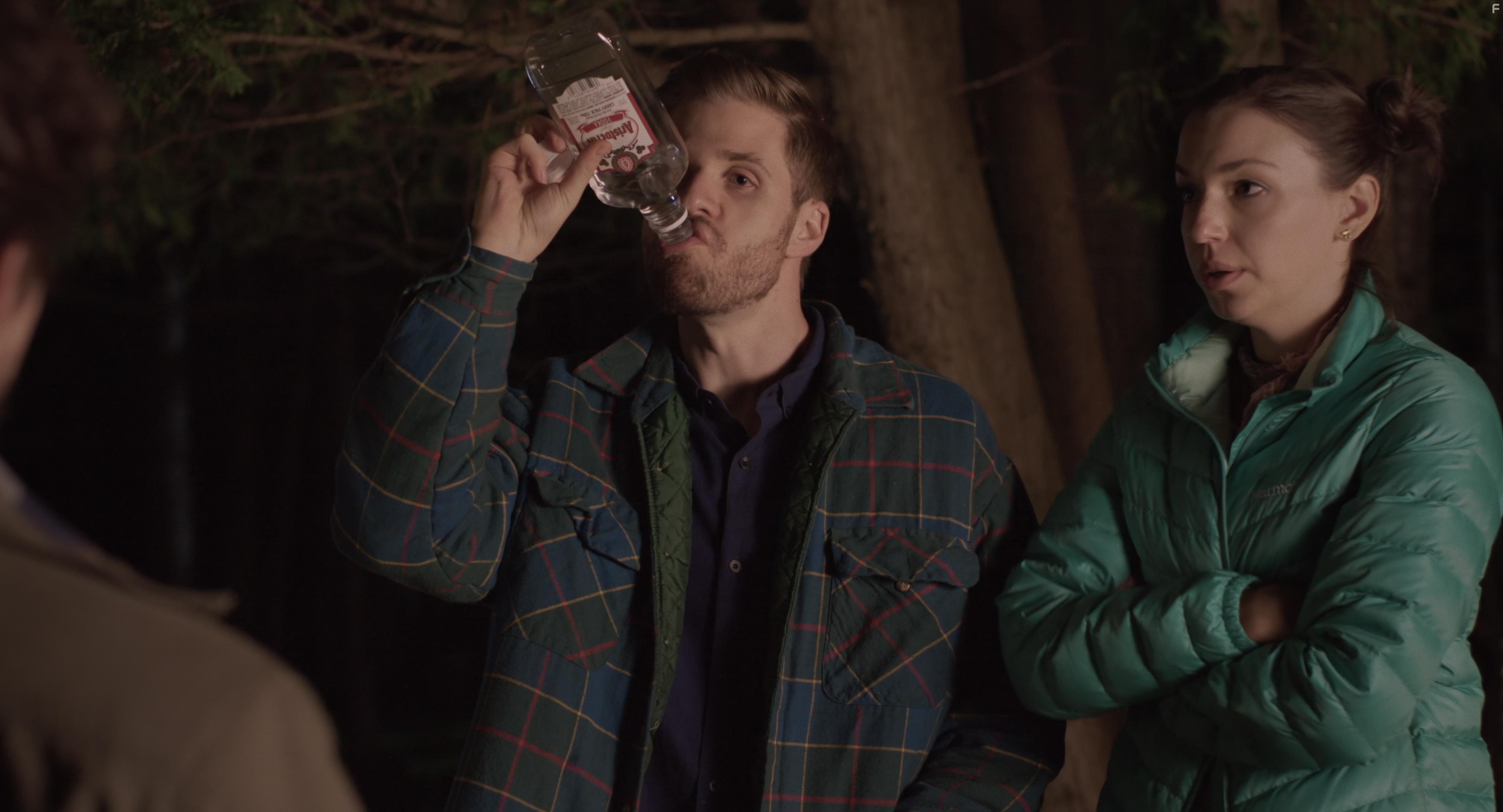 Zoe Kanters and Daniel Weingarten in Up There (2019)