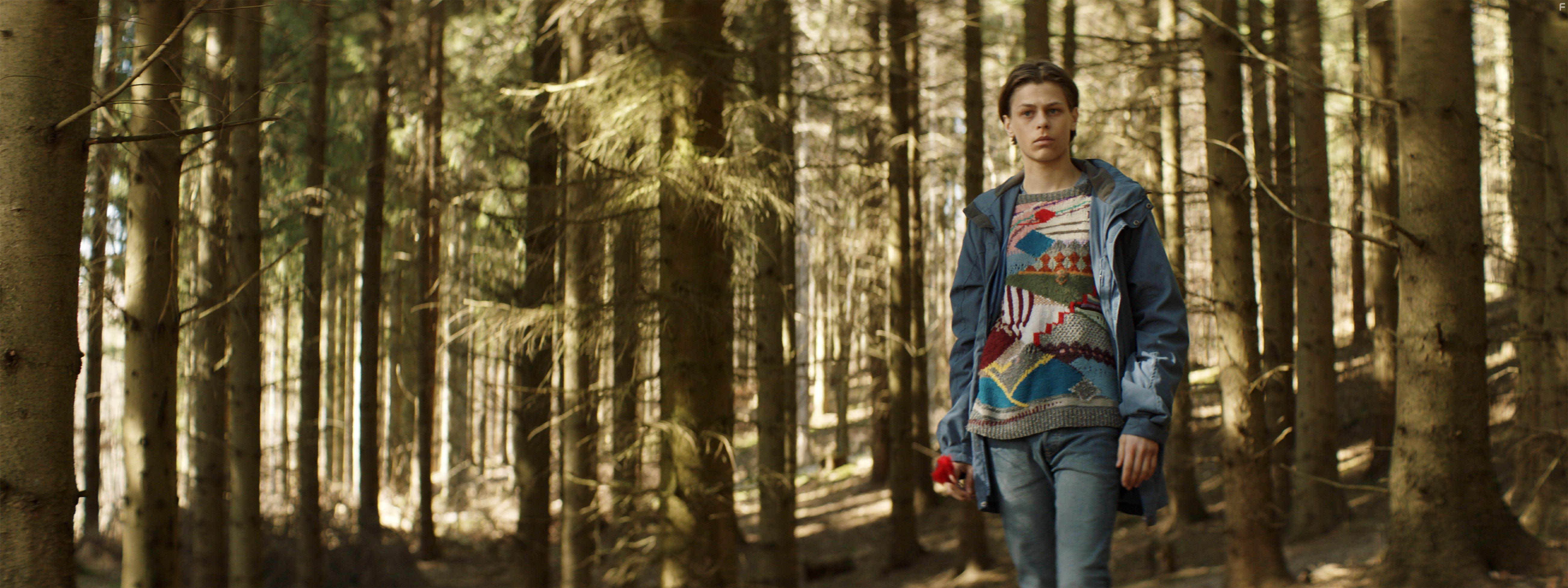 Albert Rudbeck Lindhardt in Landet af glas (2018)