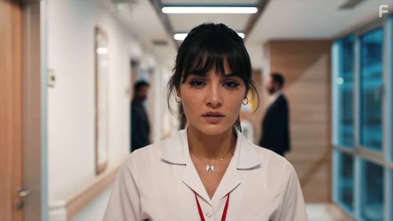Hande Erel in Azize (2019)