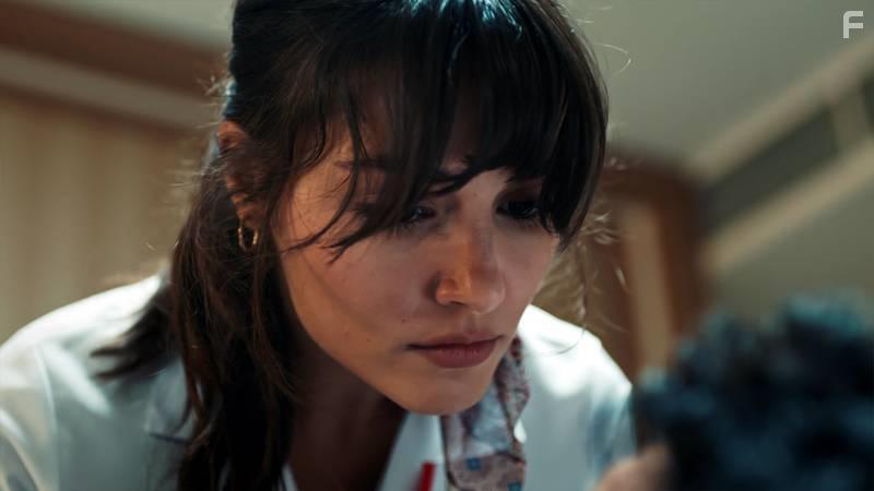 Hande Erel in Azize (2019)