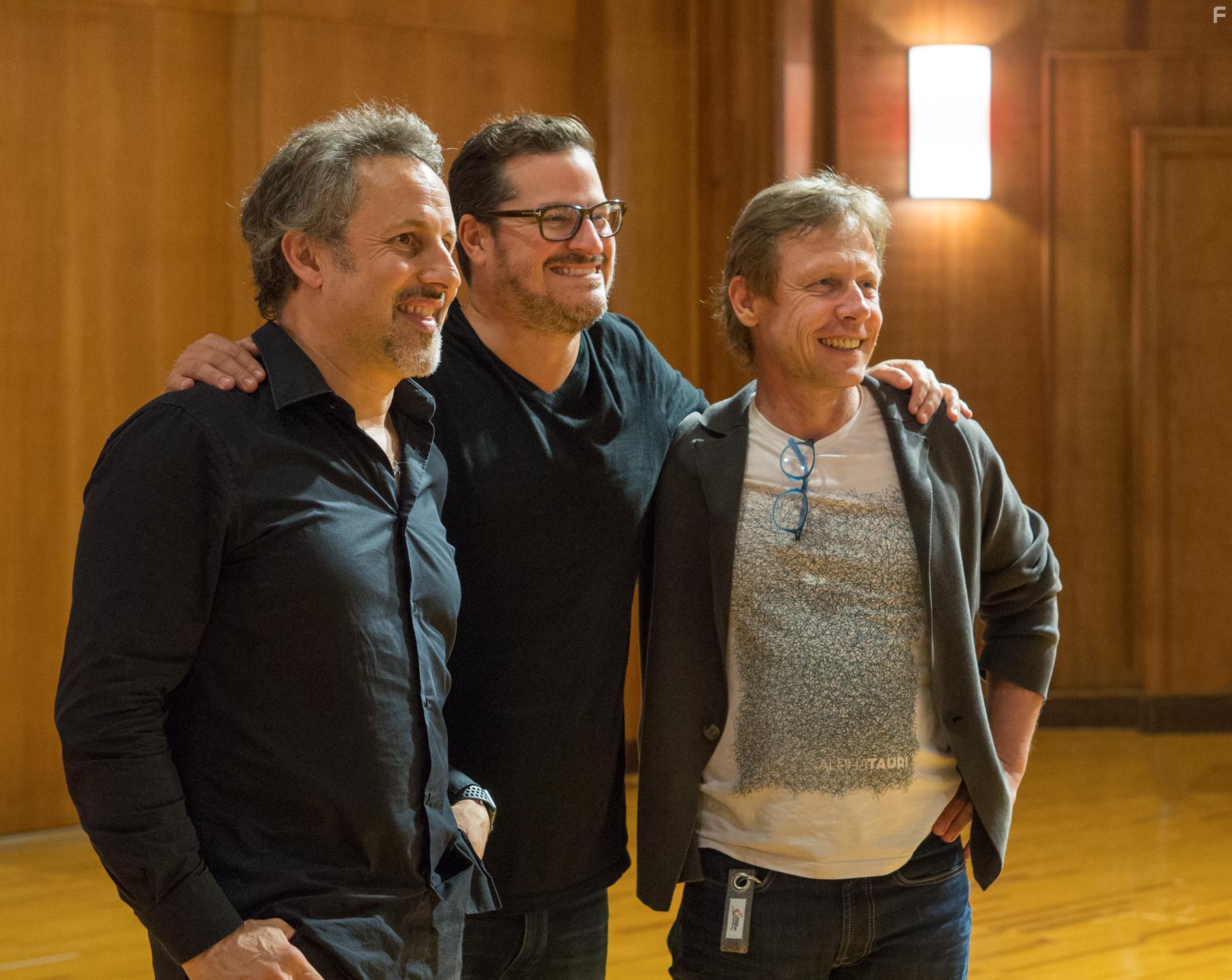 Wolfgang Knpfler, H. Scott Salinas, and Richard Ladkani in Sea of Shadows (2019)