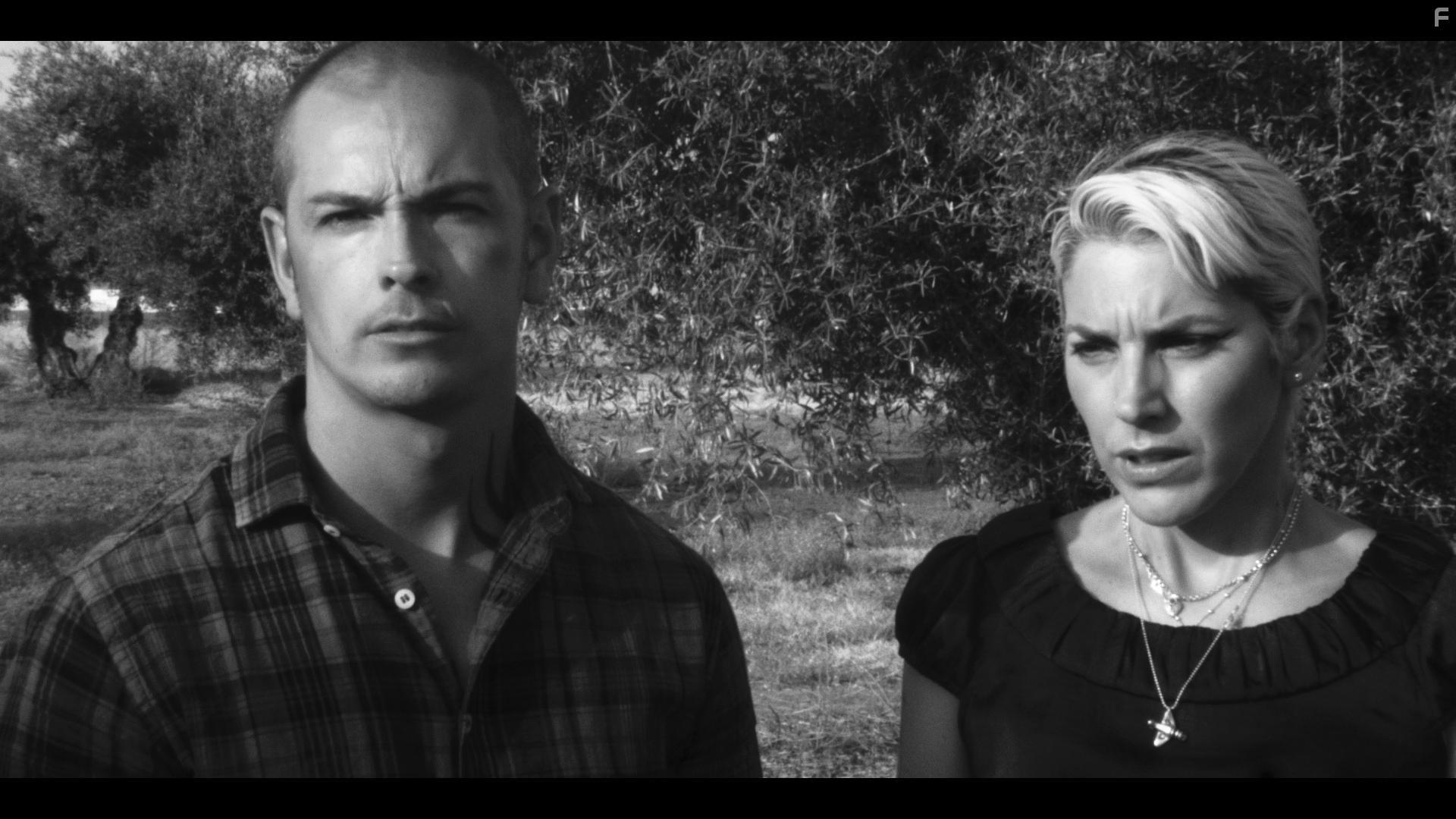 Crimsaiz and Diana Lpez in Erial (2016)