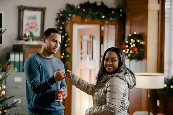 Keshia Knight Pulliam and Michael Xavier in Radio Christmas (2019)