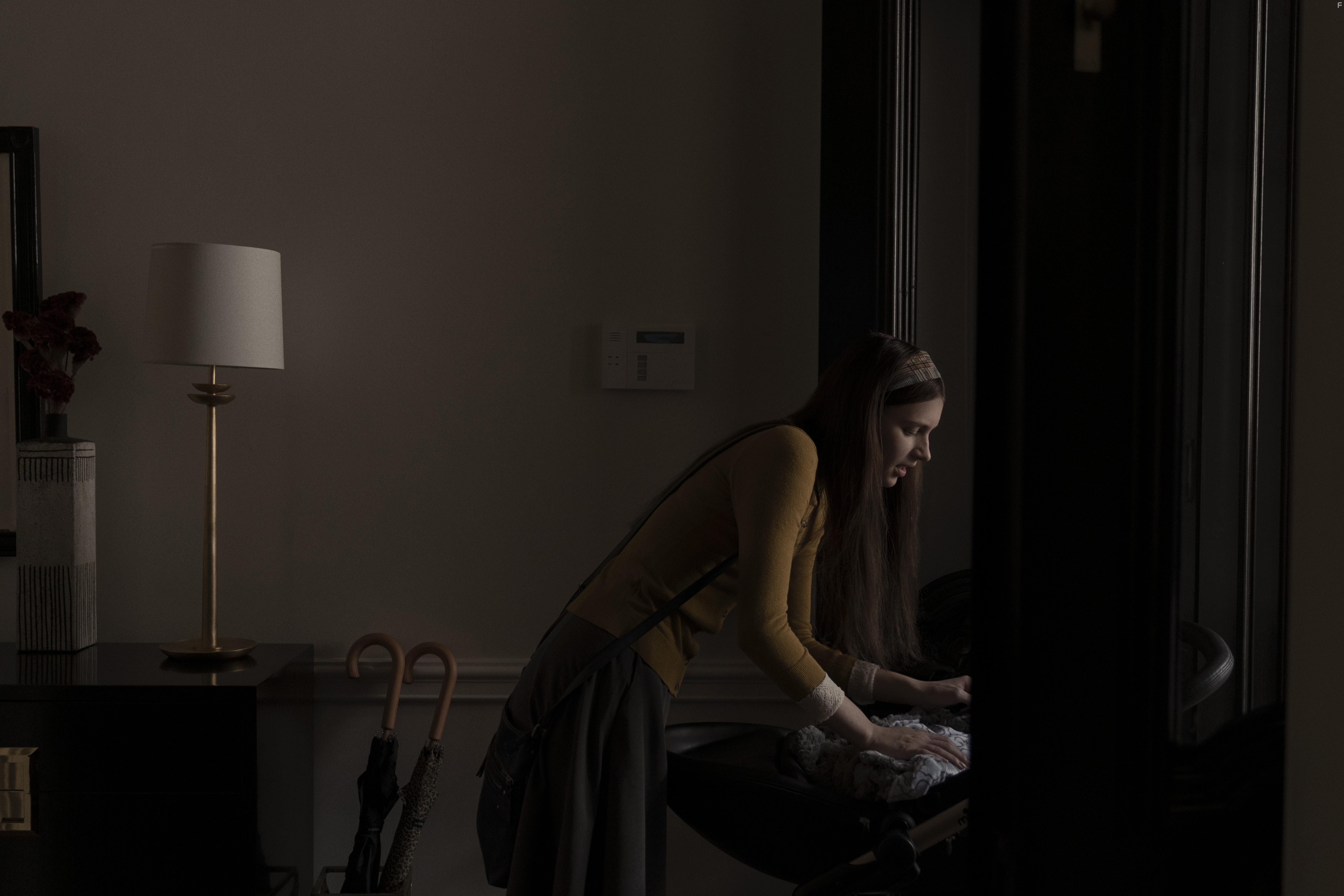 Nell Tiger Free in Servant (2019)