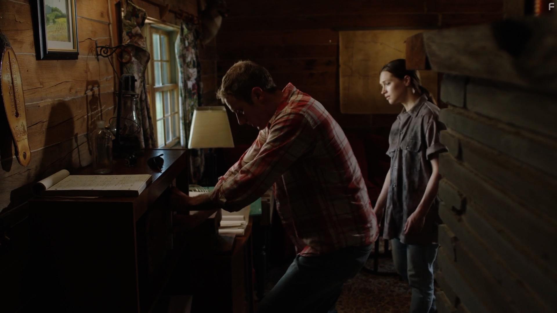 Kerry Knuppe and John Ruby in Solver (2017)