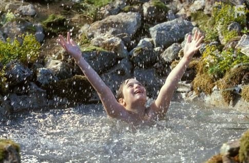 Ben Tibber in Меня зовут Дэвид (2003)