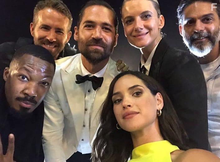 Ryan Reynolds, Mlanie Laurent, Payman Maadi, Manuel Garcia-Rulfo, Corey Hawkins, and Adria Arjona in 6 Underground (2019)