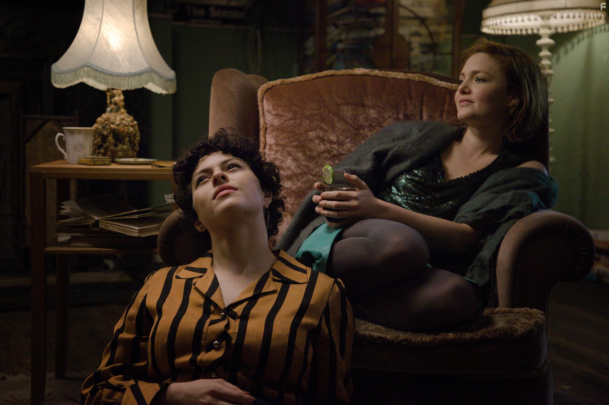 Holliday Grainger and Alia Shawkat in Animals (2019)