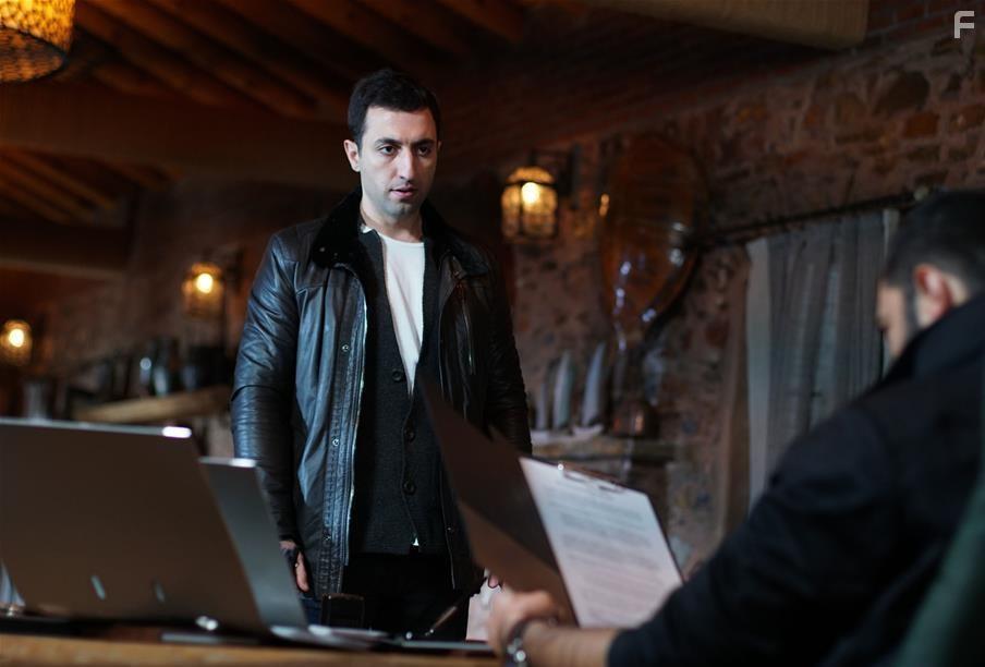 Dogukan Polat in Sefirin Kizi (2019)