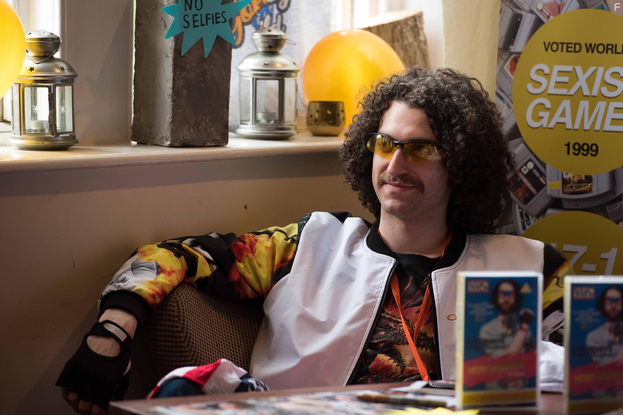 Daniel Bruce in Going for Golden Eye (2017)