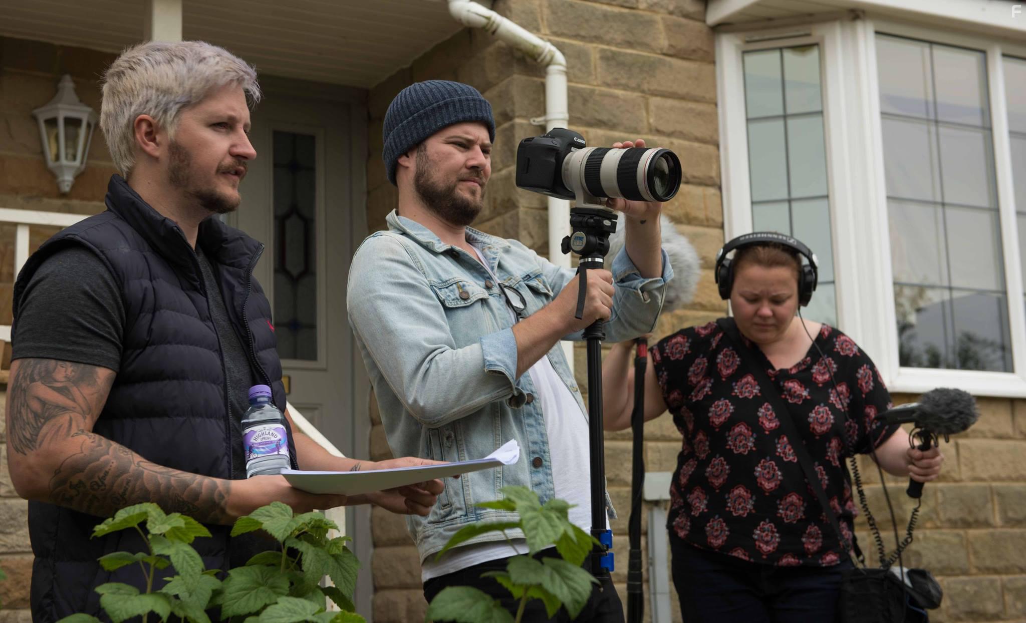 Jim Miskell and Mark Duggan in Going for Golden Eye (2017)