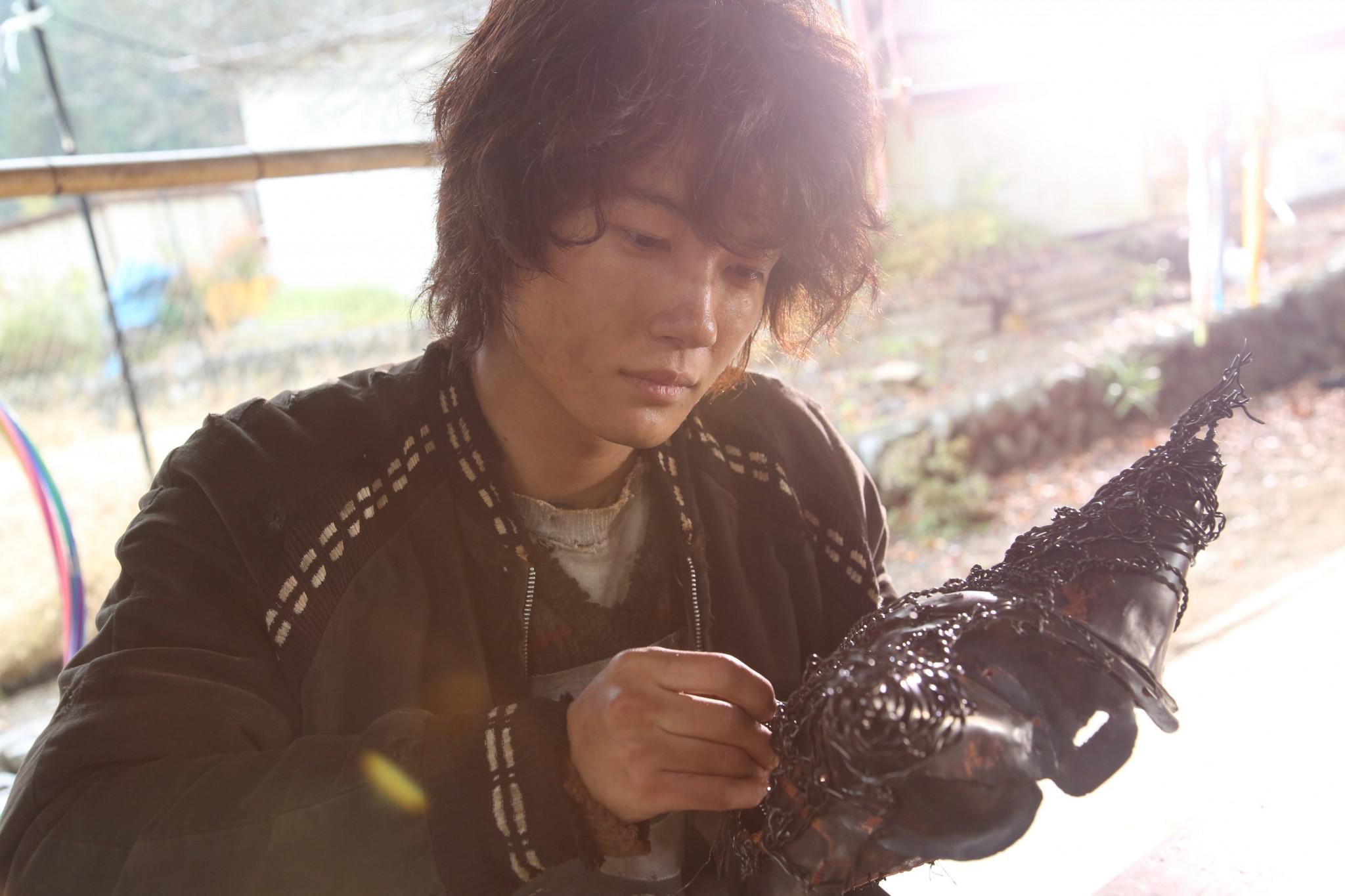 Rynosuke Kamiki in Taiy (2016)