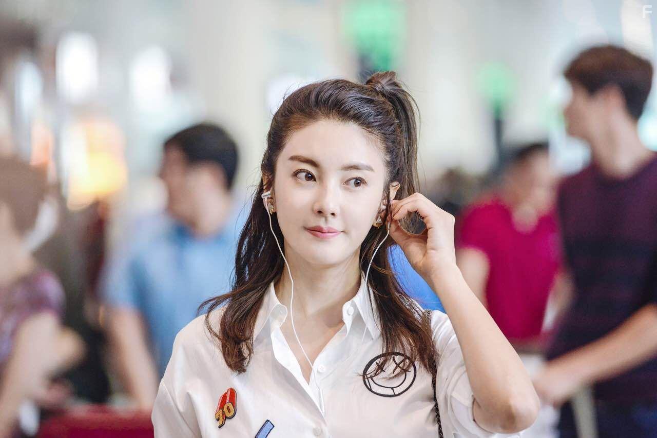 Yuqi Zhang in Come Across Love: Bu Qi Er Yu (2017)