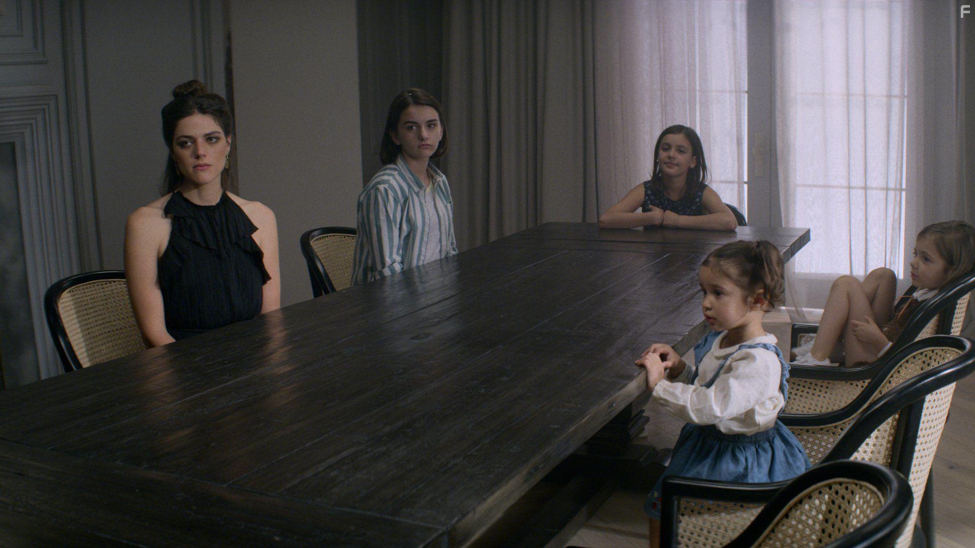 Callie Hernandez in Soundtrack (2019)