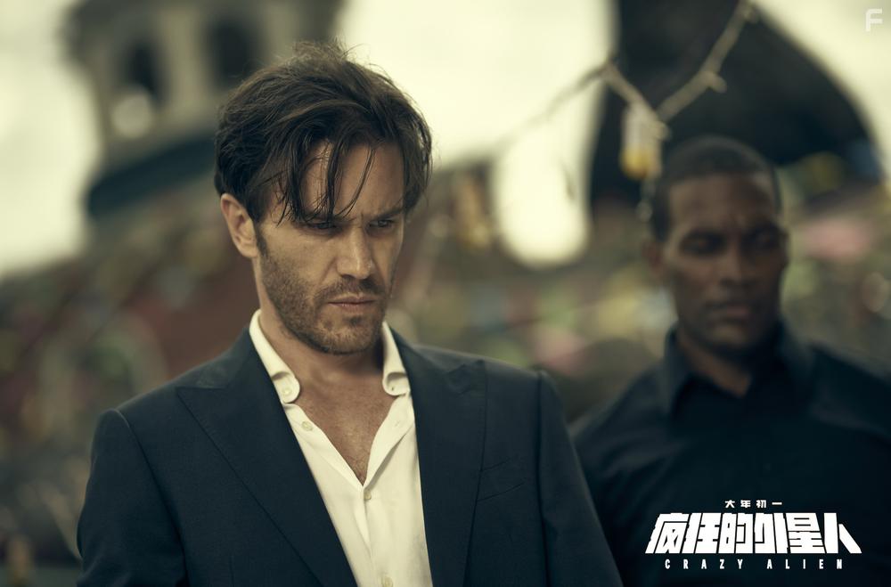 Tom Pelphrey in Feng kuang de wai xing ren (2019)