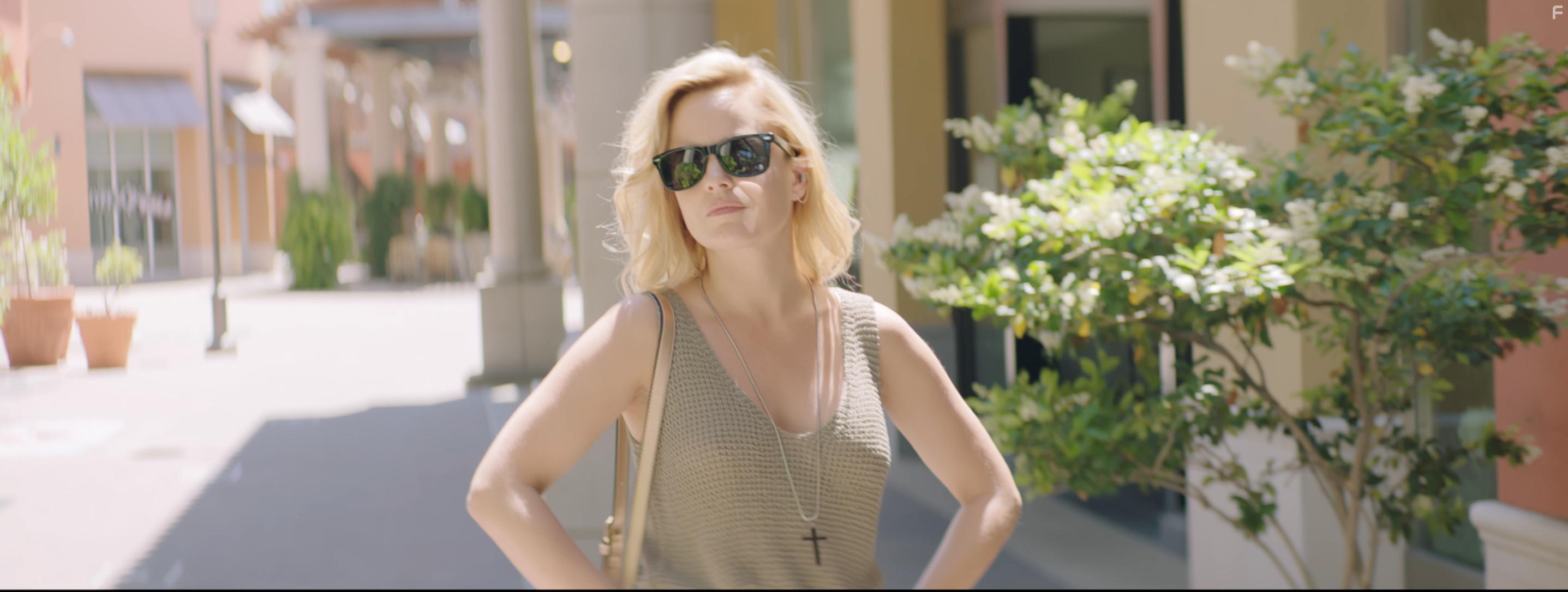 Mena Suvari in The Murder of Nicole Brown Simpson (2019)