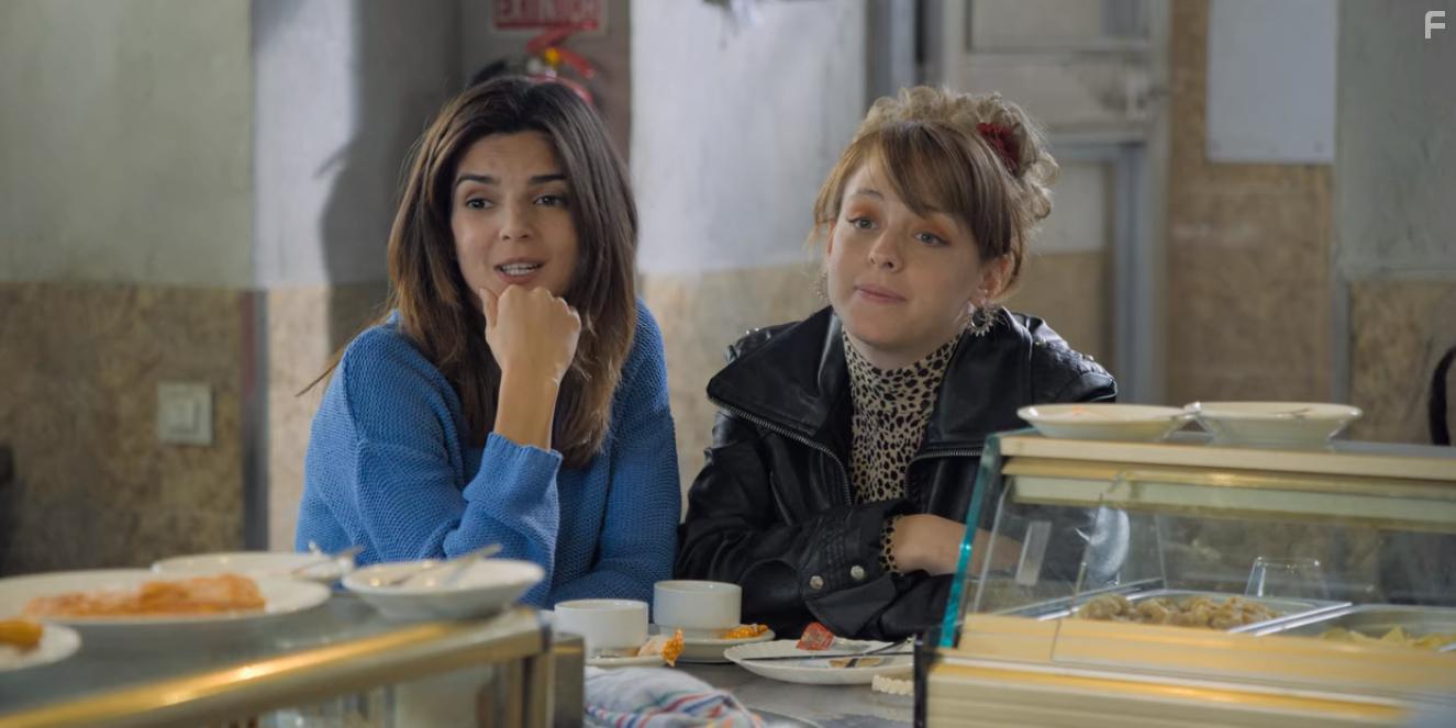 Clara Lago and Catalina Sopelana in El vecino: Episode #1.10 (2019)