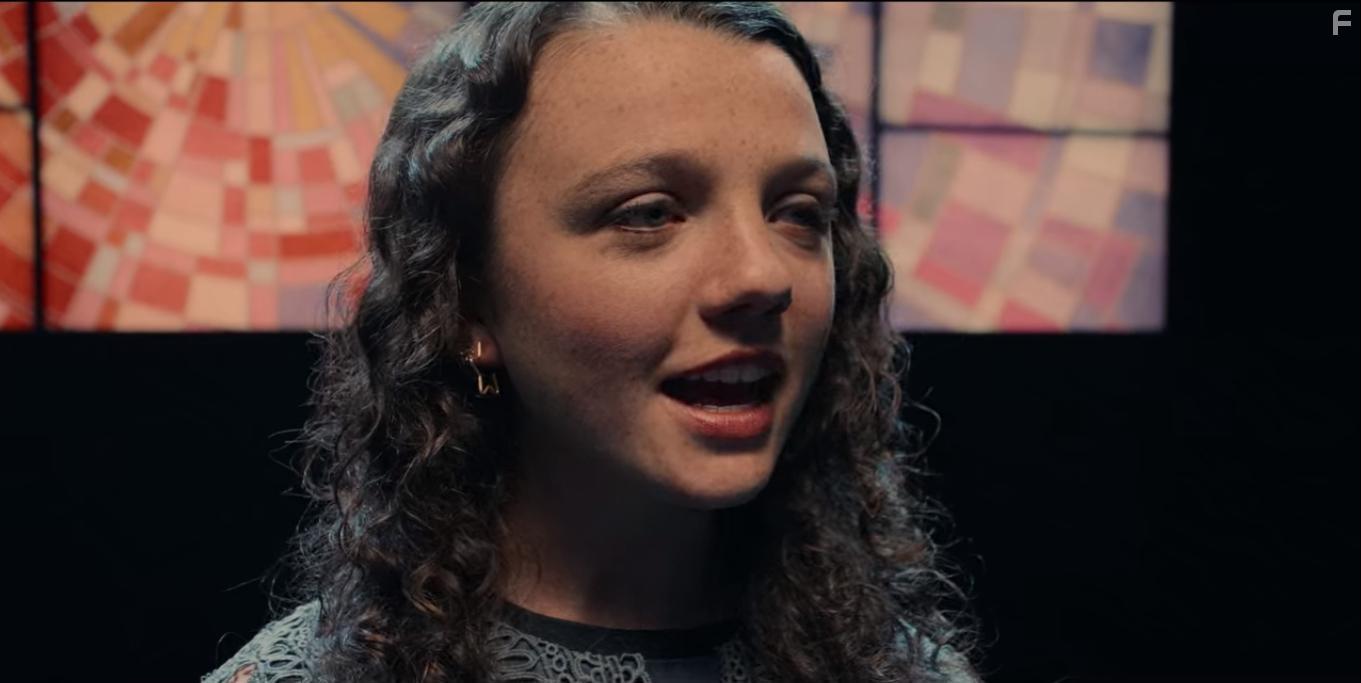 Stefania LaVie Owen in Messiah (2020)