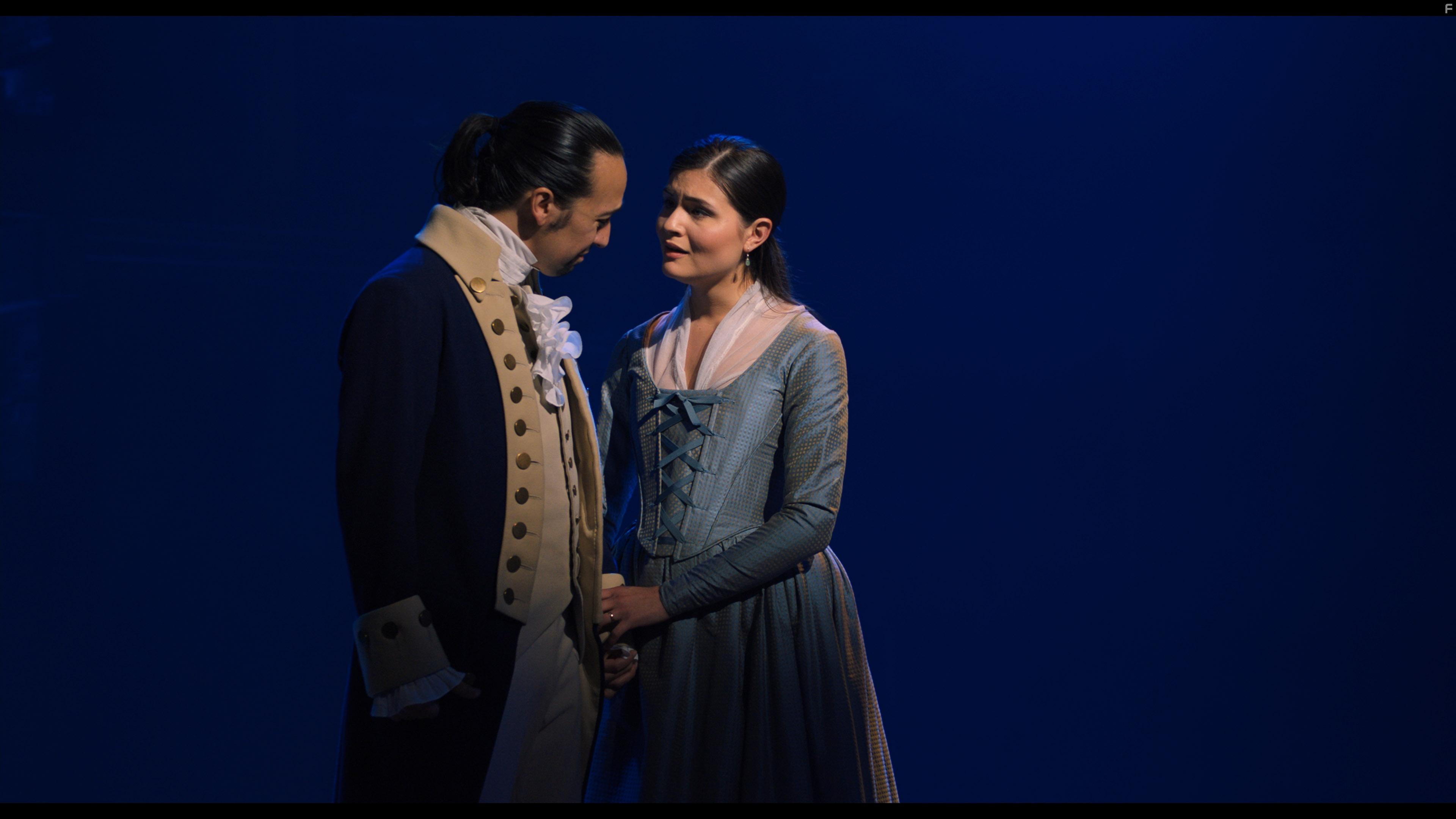 Lin-Manuel Miranda and Phillipa Soo in Hamilton (2020)