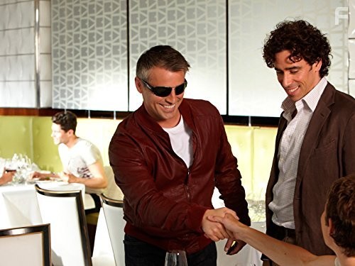 Matt LeBlanc and Stephen Mangan in Эпизоды (2011)