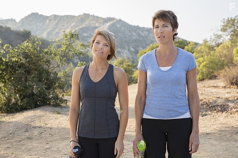 Tamsin Greig and Kathleen Rose Perkins in Эпизоды (2011)