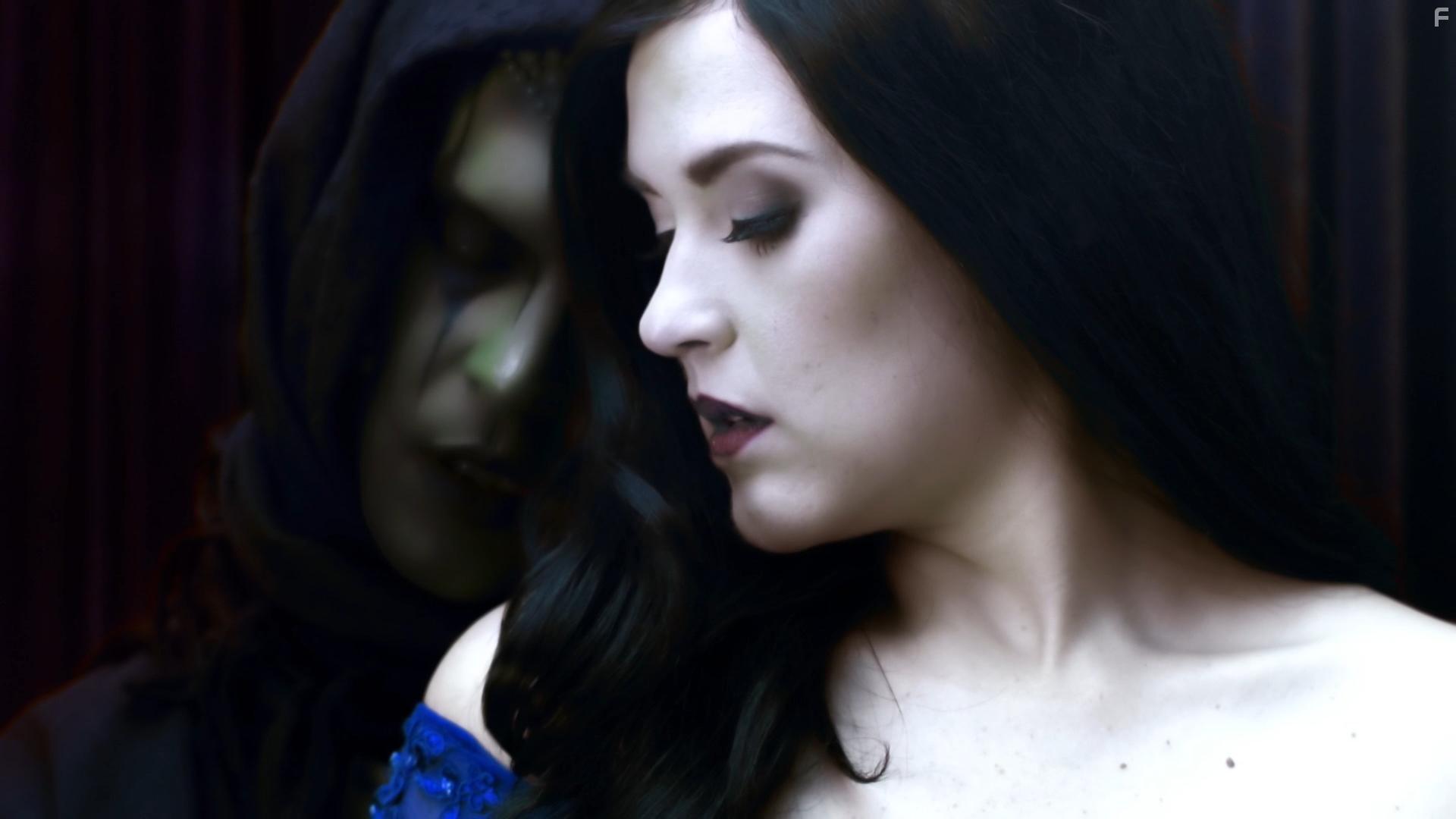 Gideon Hodge and Kelsey White in Edgar Allen Poe's Ligeia (2020)