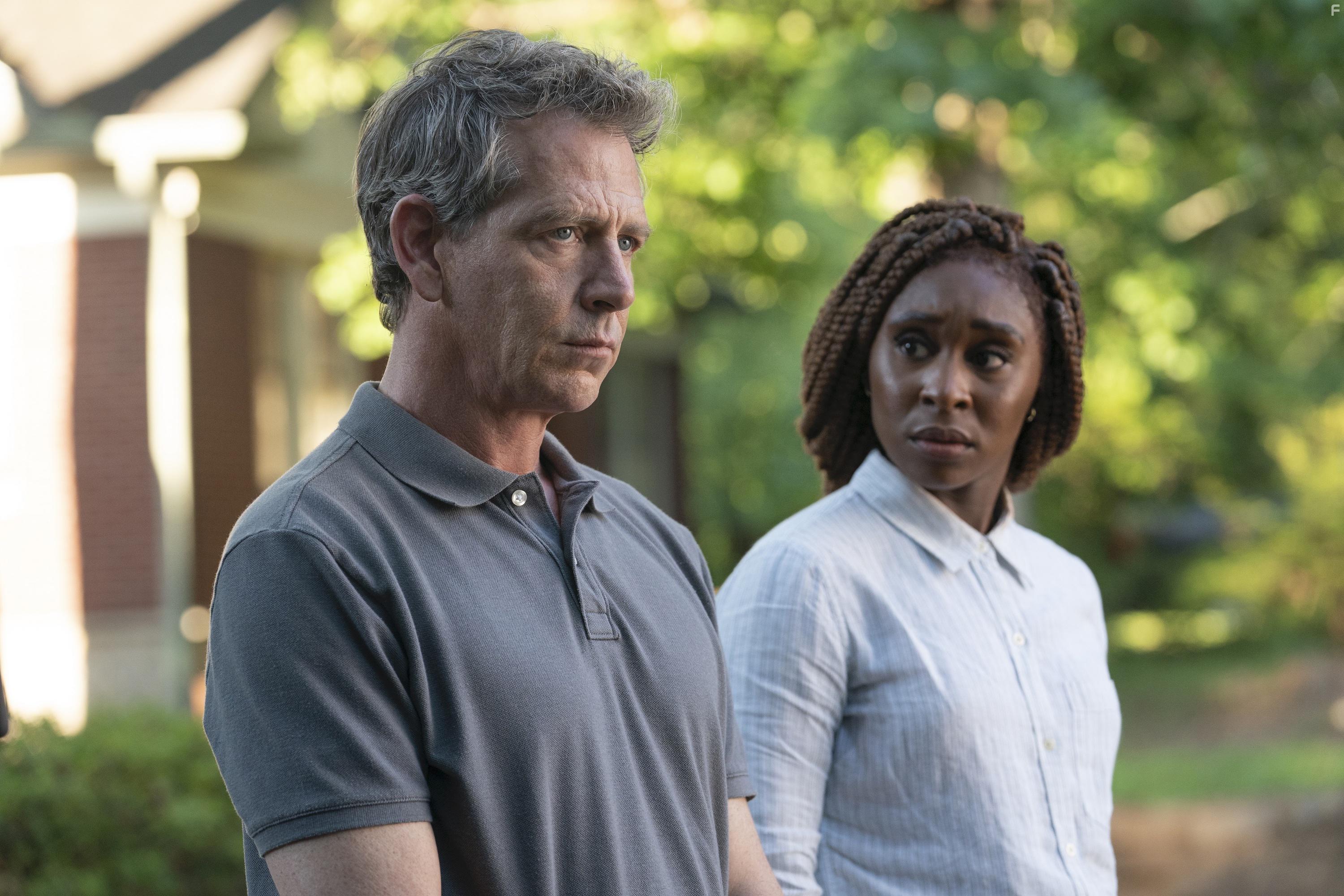 Ben Mendelsohn and Cynthia Erivo in The Outsider (2020)