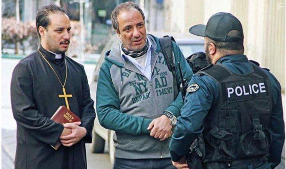 Amir Jafari and Javad Ezati in Oxidan (2017)