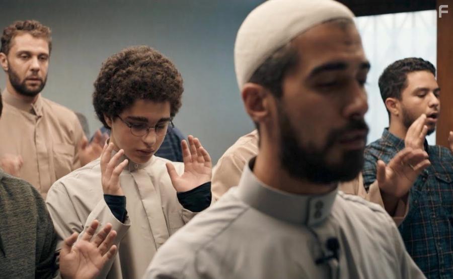 Idir Ben Addi and Othmane Moumen in Le jeune Ahmed (2019)