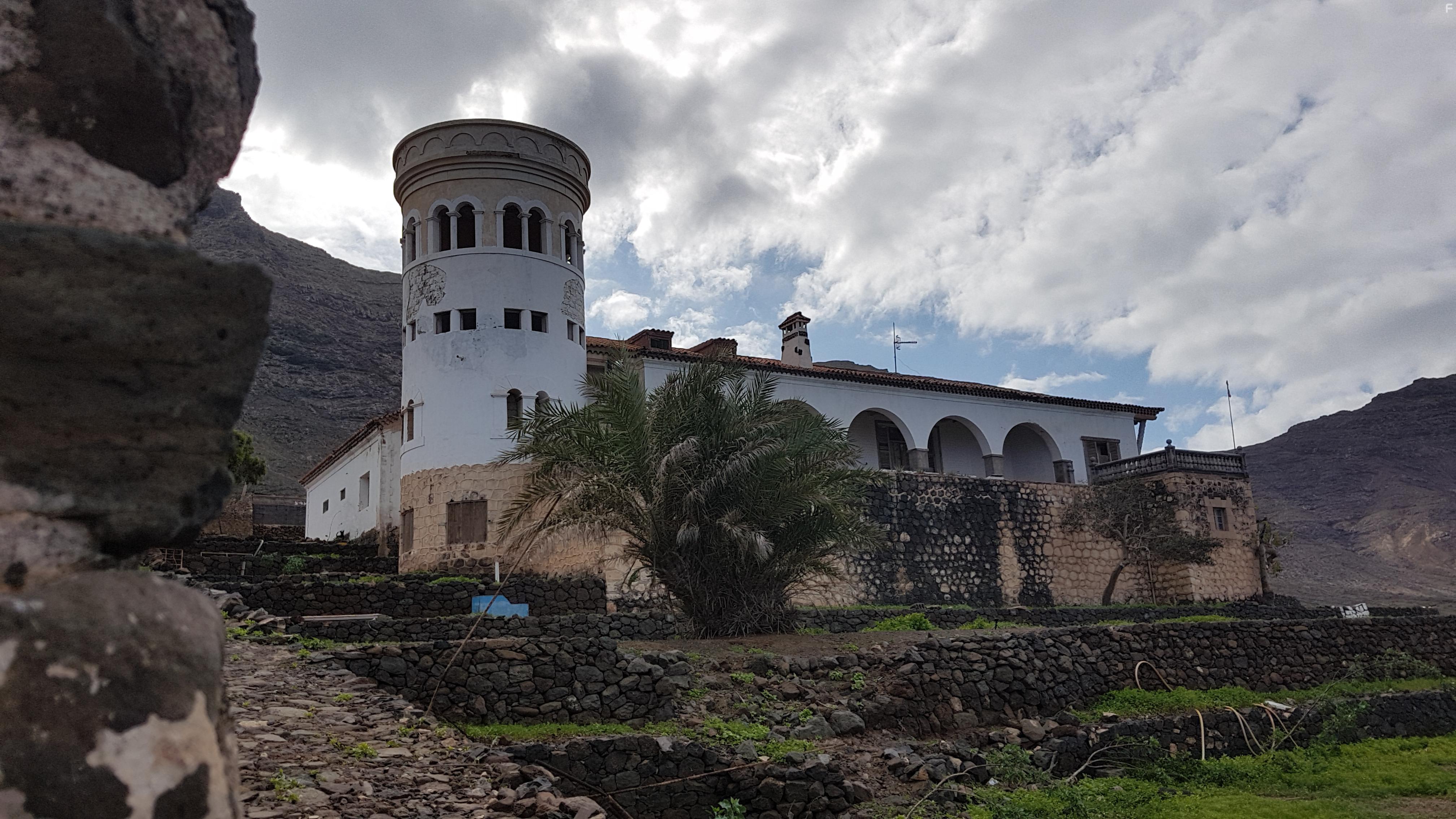 Secret Nazi Bases (2019)