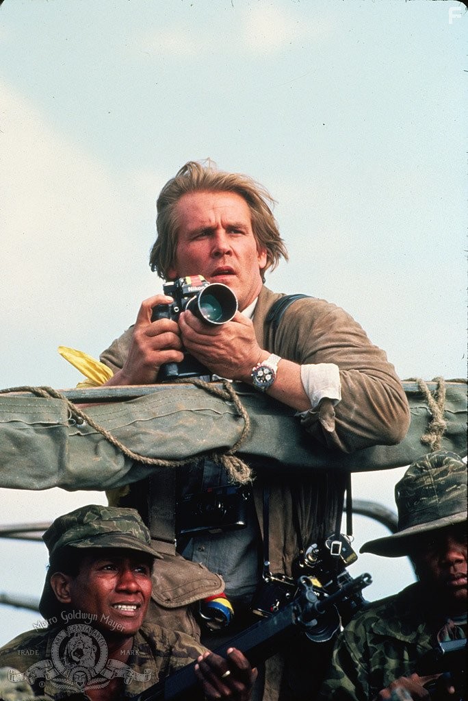 Nick Nolte in Под огнем (1983)