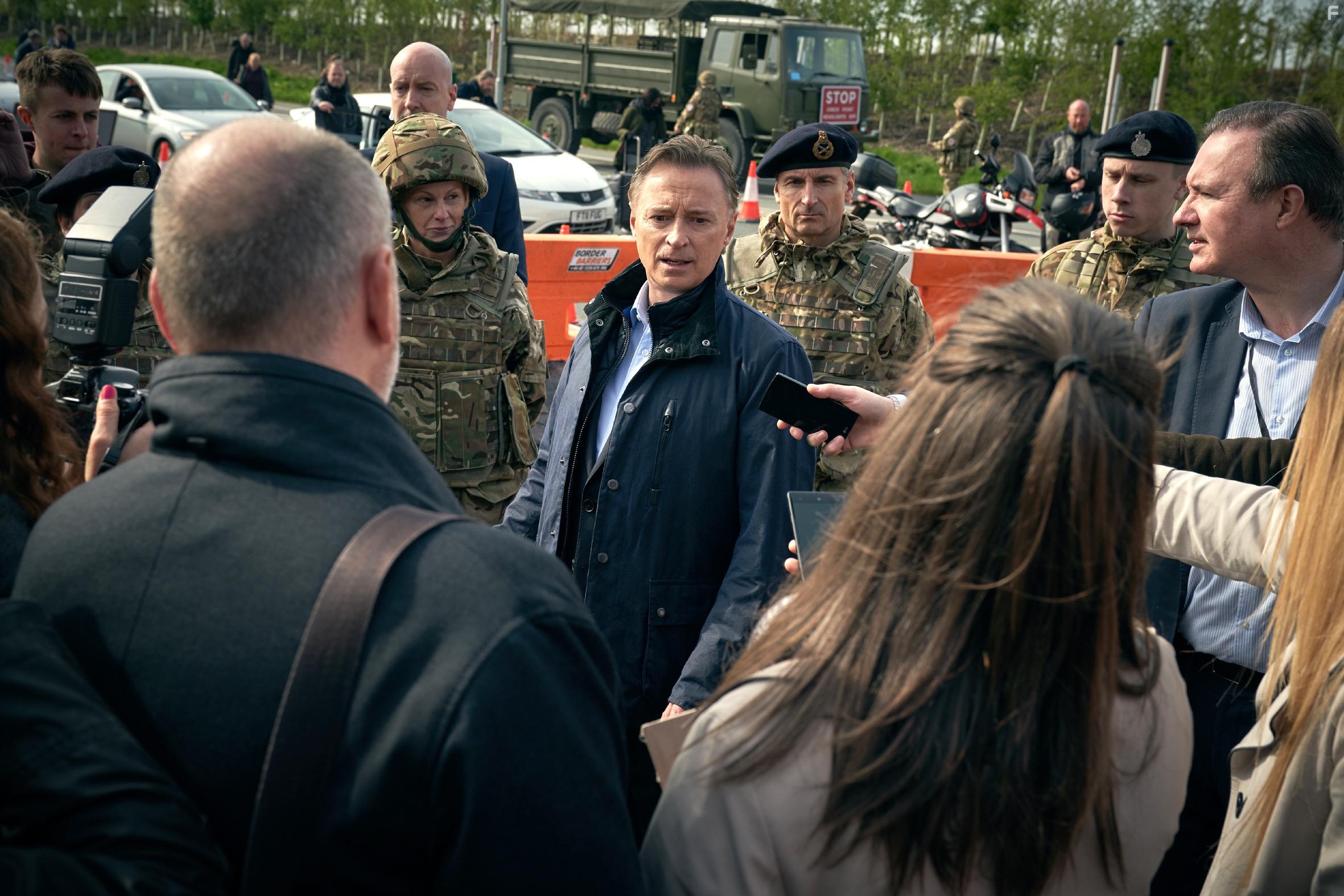 Robert Carlyle in Cobra (2020)