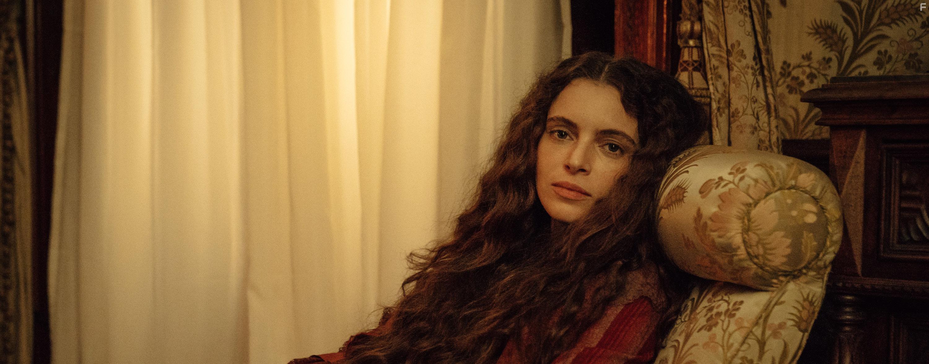 Miriam Dalmazio in La stagione della caccia: c'era una volta Vigata (2019)