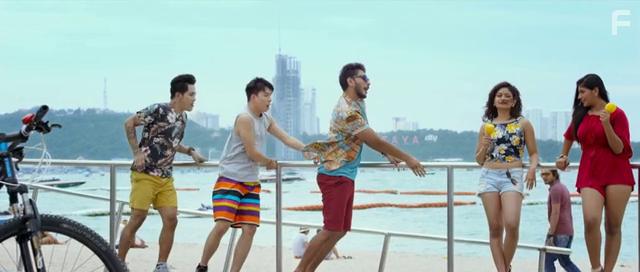 Gautham Karthik and Yaashika Aanand in Iruttu Araiyil Murattu Kuthu (2018)