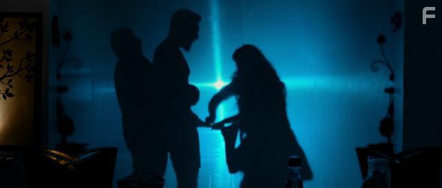 Iruttu Araiyil Murattu Kuthu (2018)