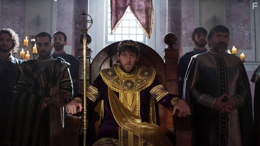 Birkan Sokullu and Tugrul Tulek in Ottoman Rising (2020)