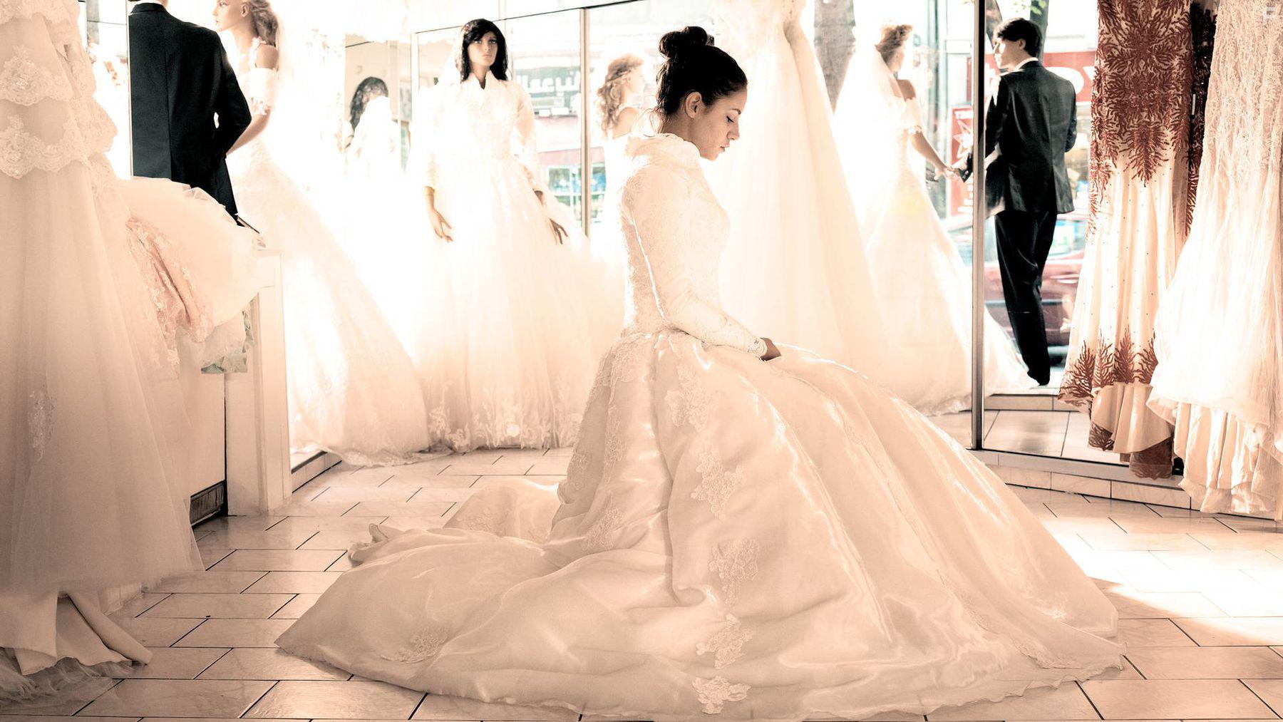 Almila Bagriacik in Nur eine Frau (2019)