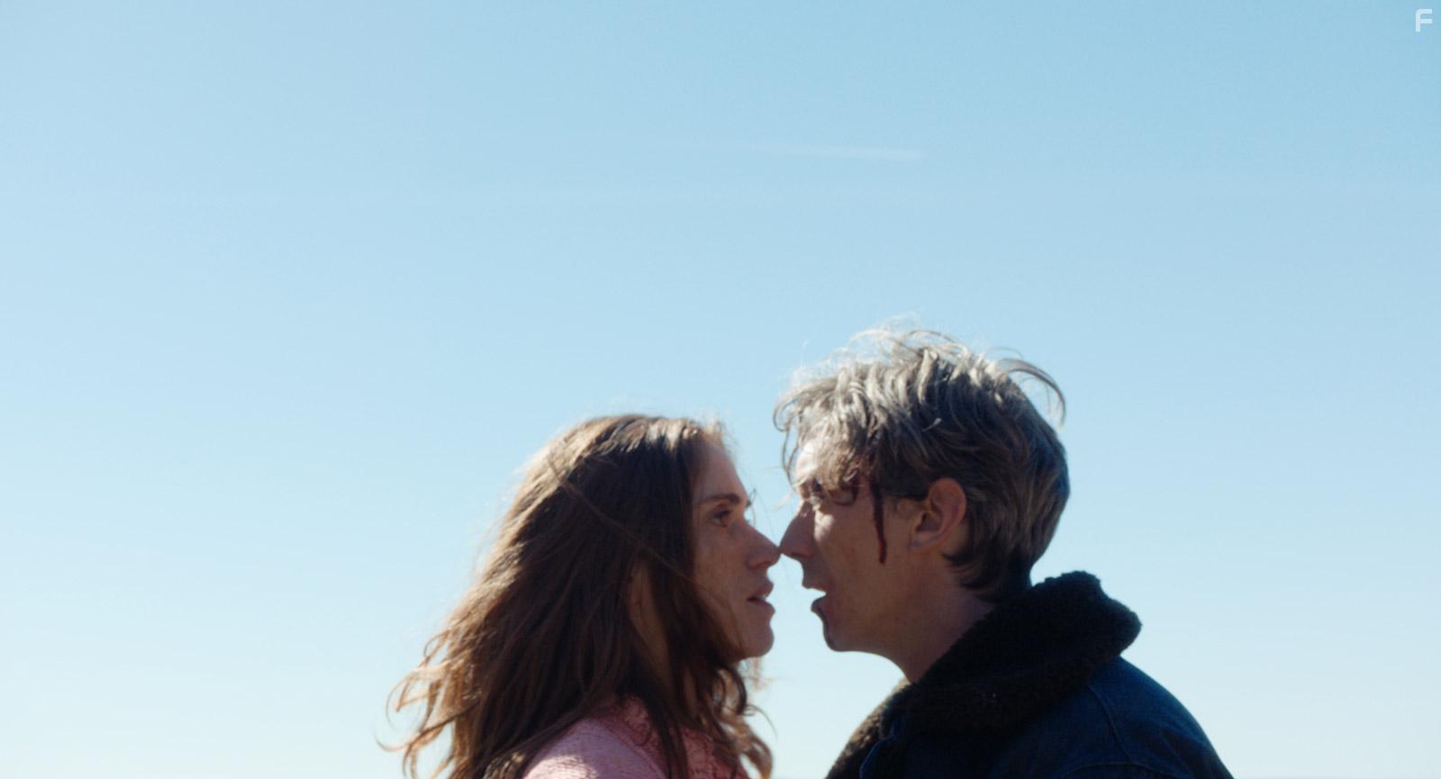 Swann Arlaud and Maud Wyler in Perdrix (2019)