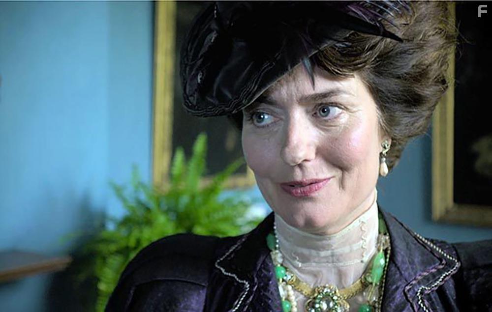 Anna Chancellor in The Importance of Being Oscar (2019)