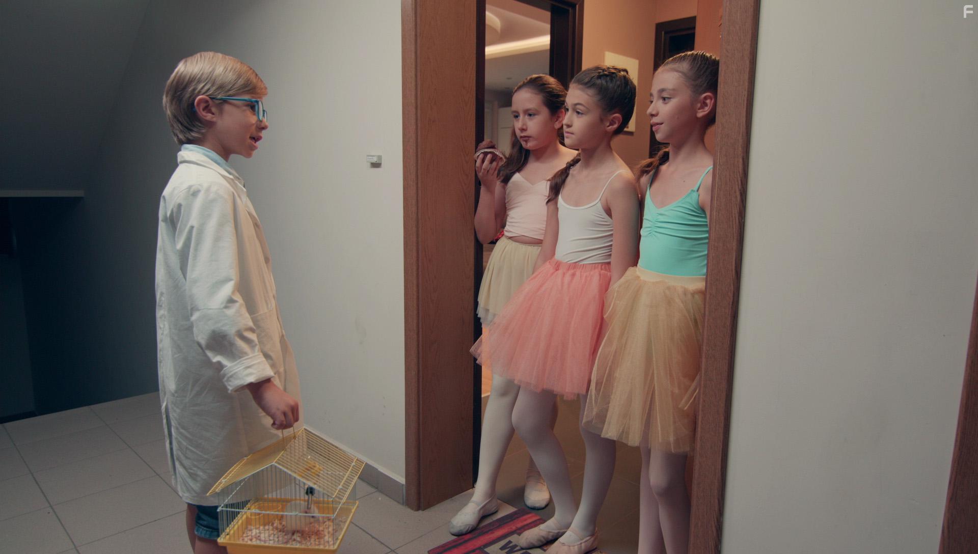 Martin Paunov, Zornitsa Ivanova, Ivet Mitova, and Nikoleta Maneva in The Curie Case (2018)